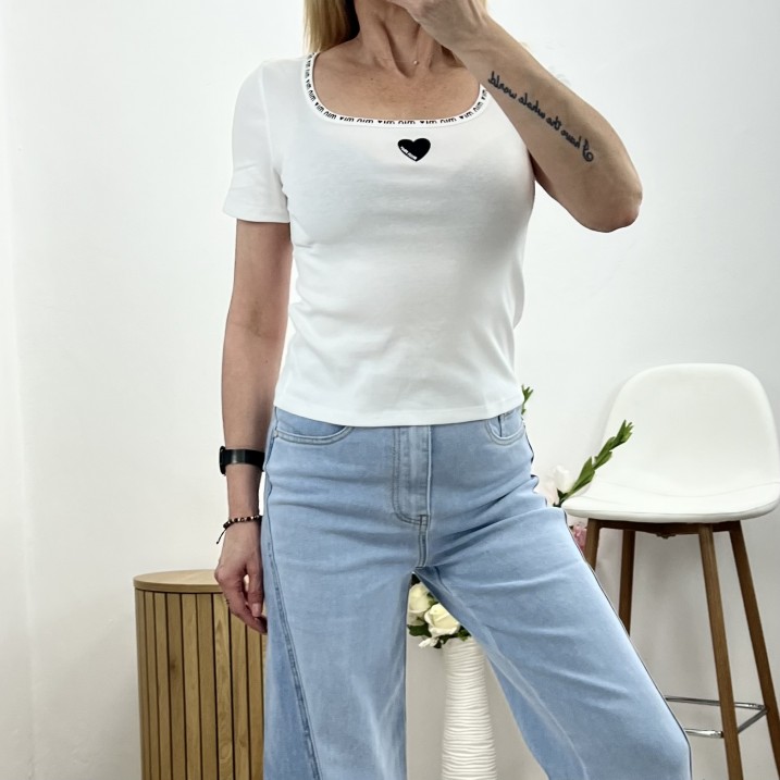 Тениска Бяла MIU